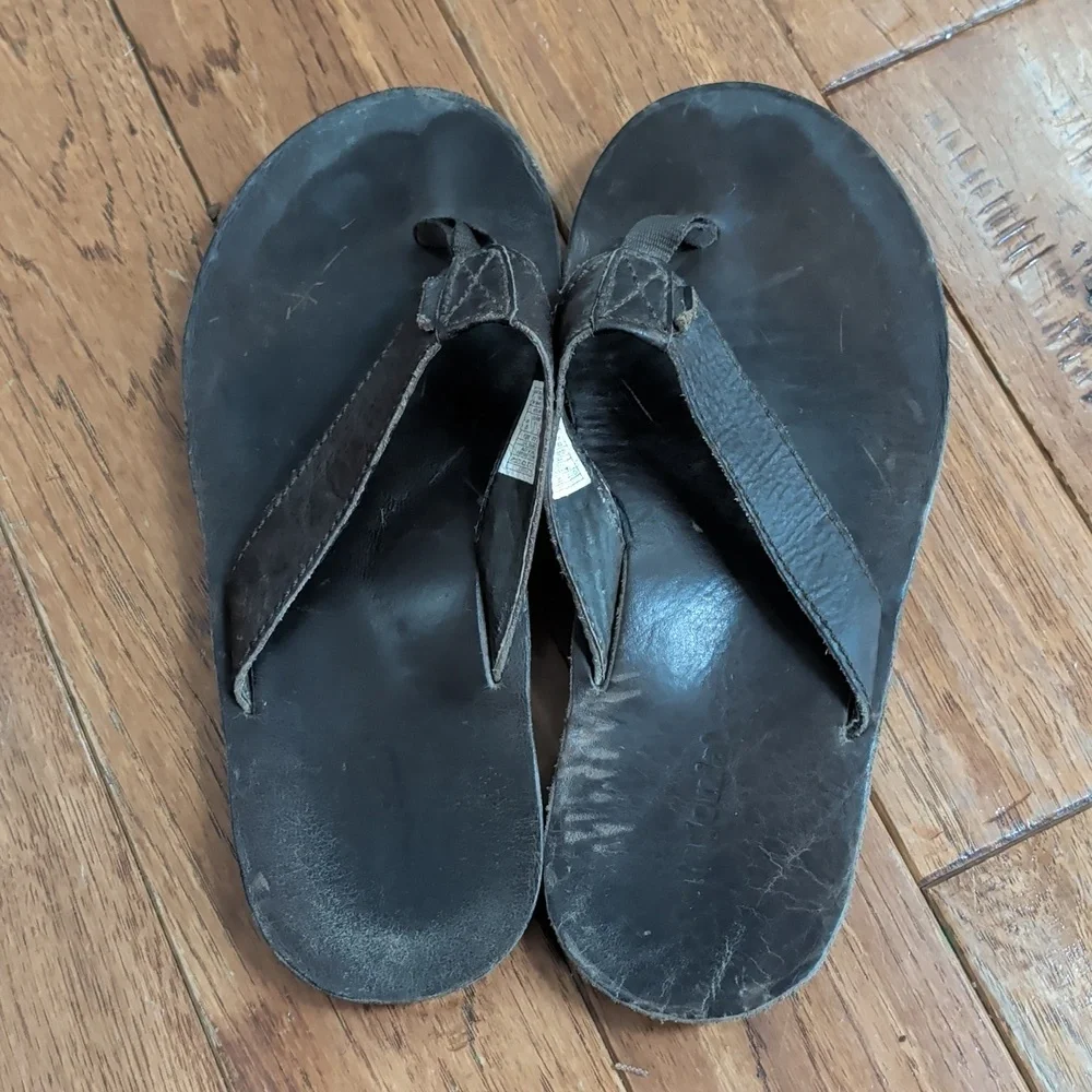 Patagonia Thong Along Alpaca Brown Learher Thong Sandals